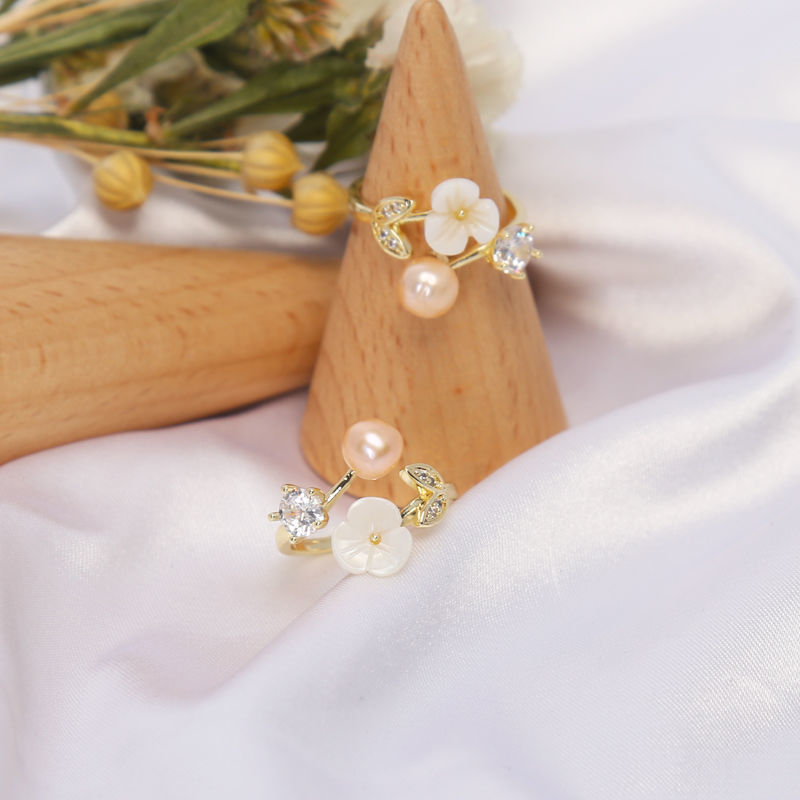 Original Korean mother-of-pearl ring Female light luxury delicate personality small flower opening adjustable fashion ring