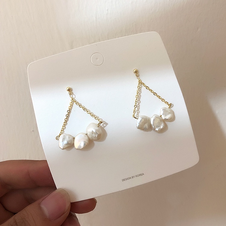 Natural fresh water pearl fan earrings, golden elegant elegant retro charm
