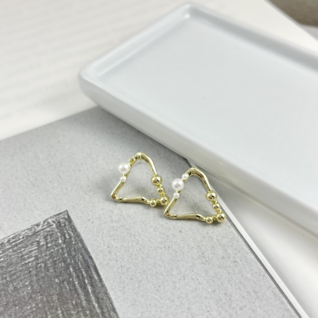 Ear Needle 22
