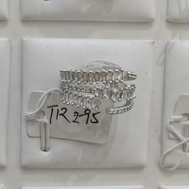 Silver ring open