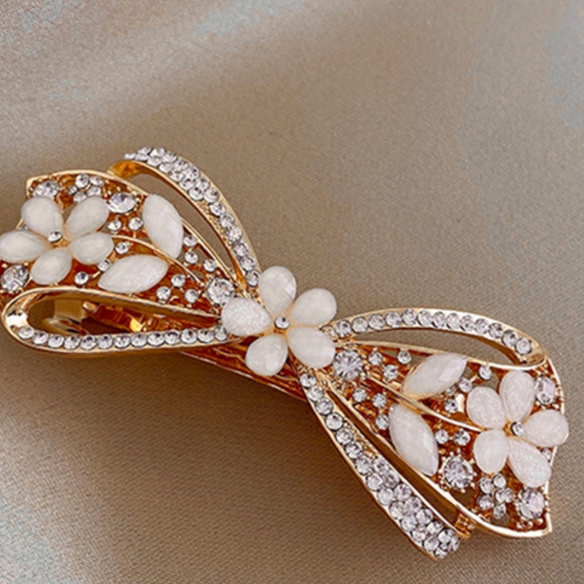 Small flower hair clip