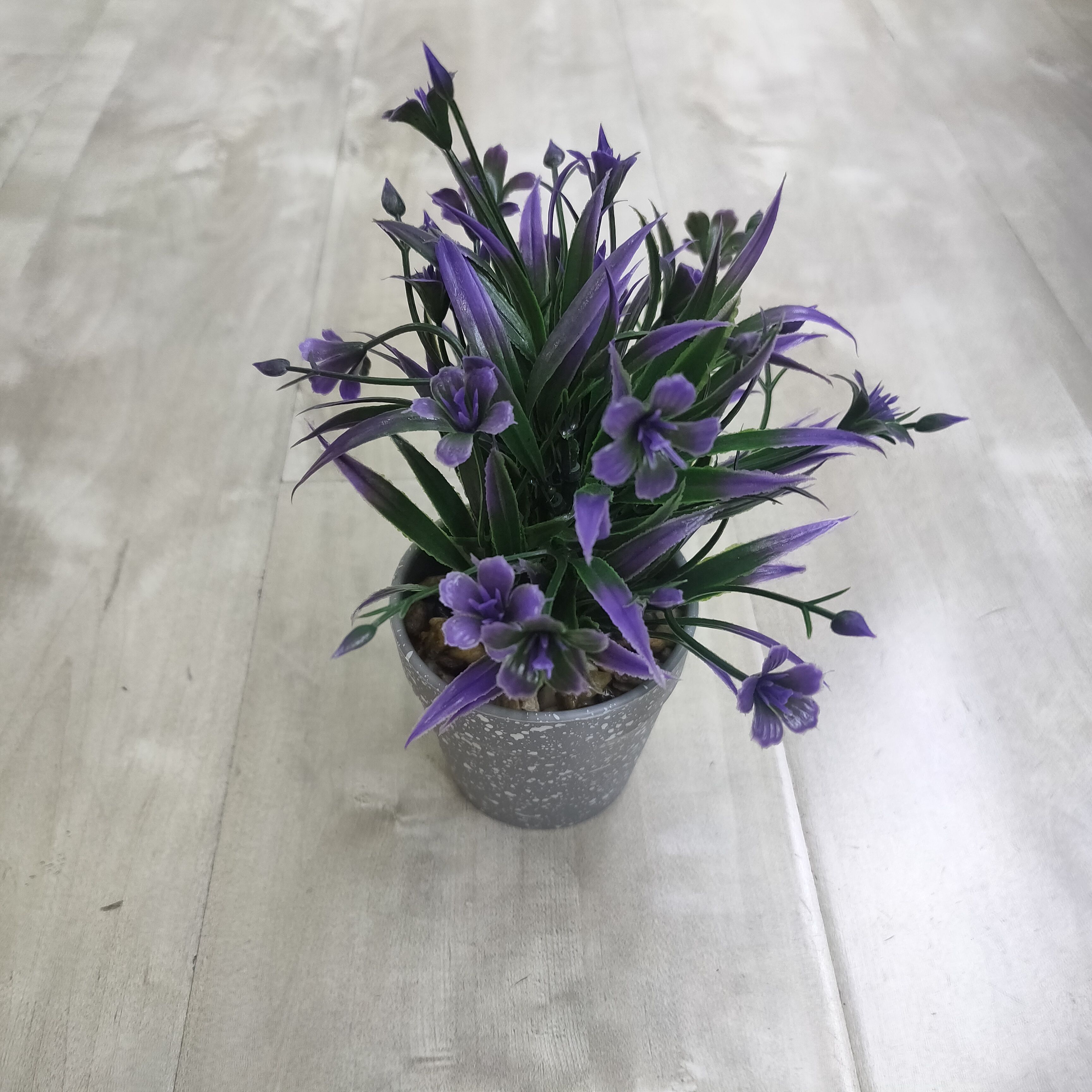 Simulate potted plants to create natural beauty and create green home