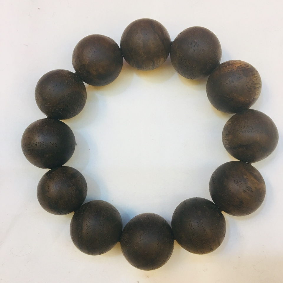 Agarwood bracelet