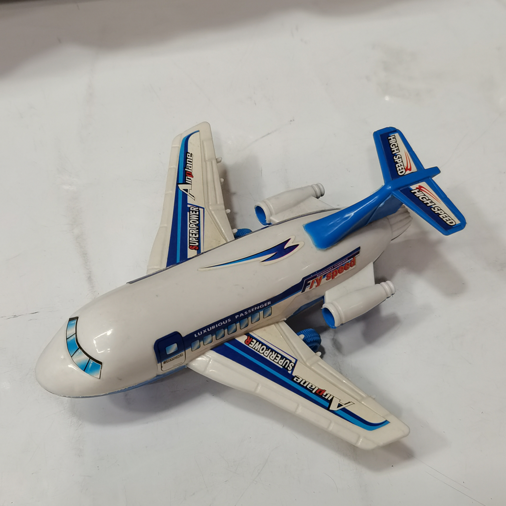 225客机
