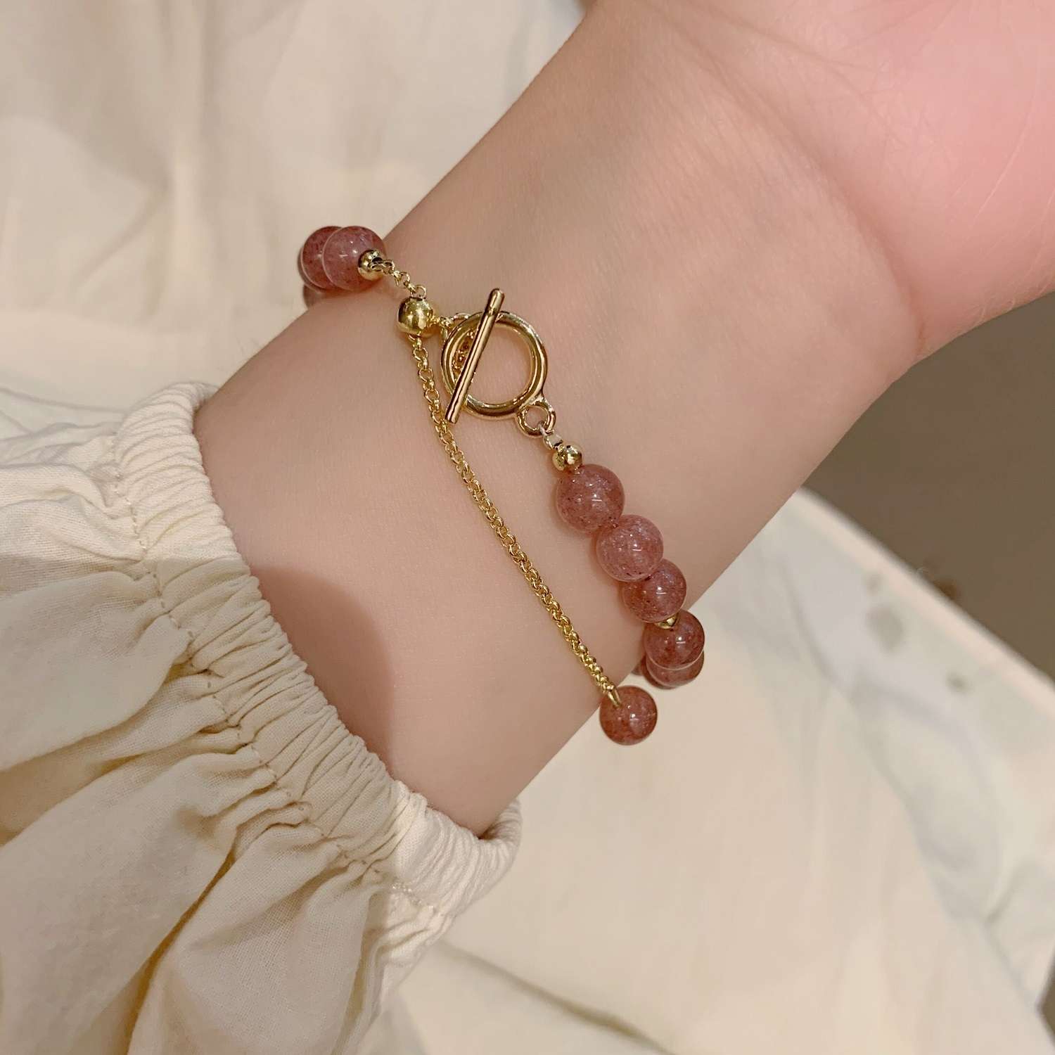 Natural crystal bracelet, a niche design of crystal jewelry and bracelet for women on Instagram, best friend Xia Application Scenario