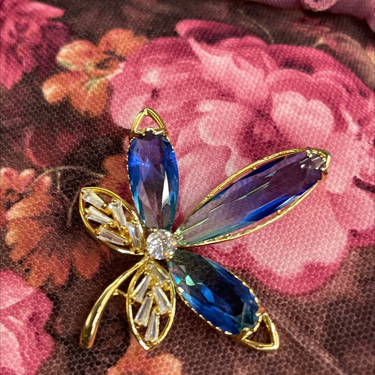 Clear Crystal Leaf Petal Brooch 5
