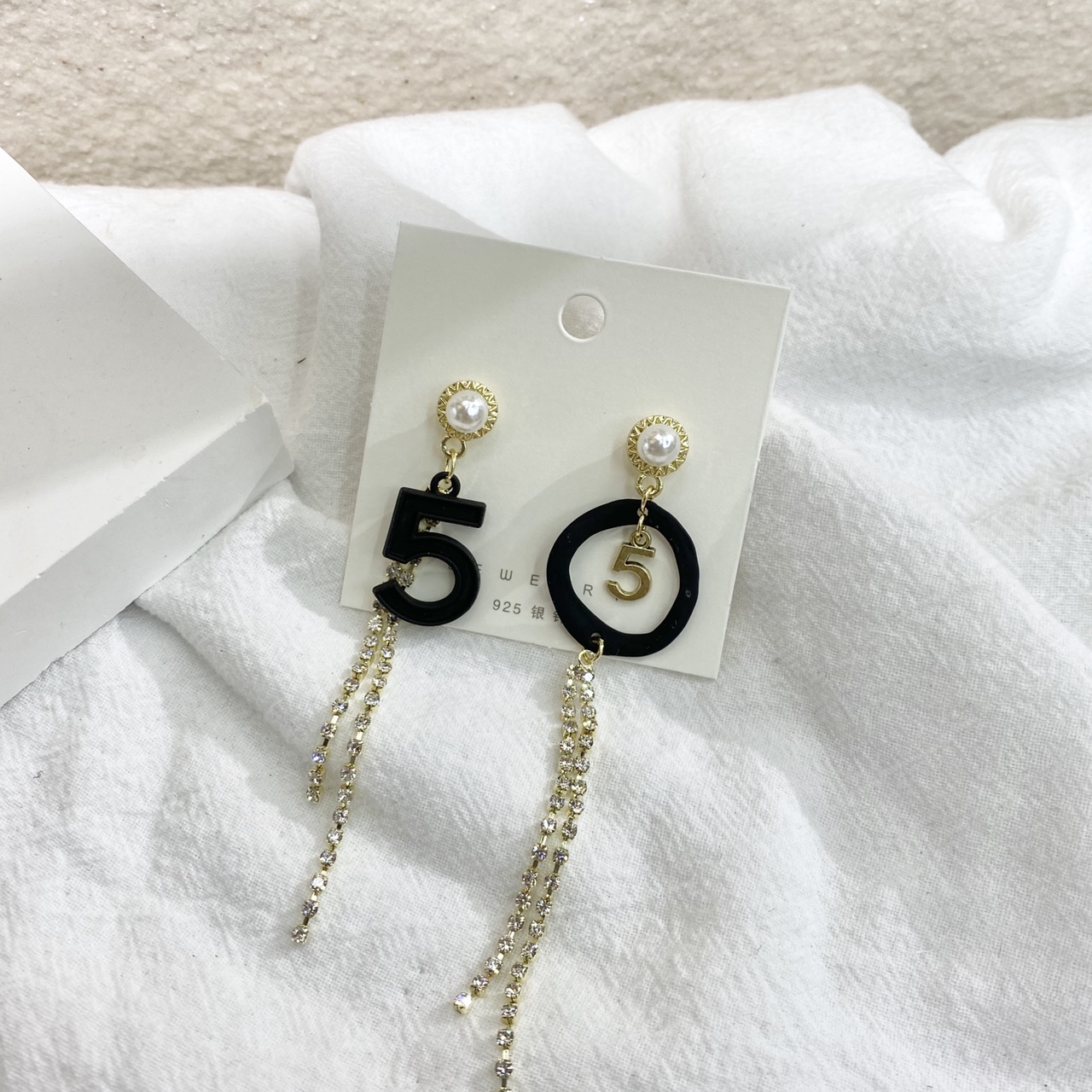 Auricular acupuncture 83