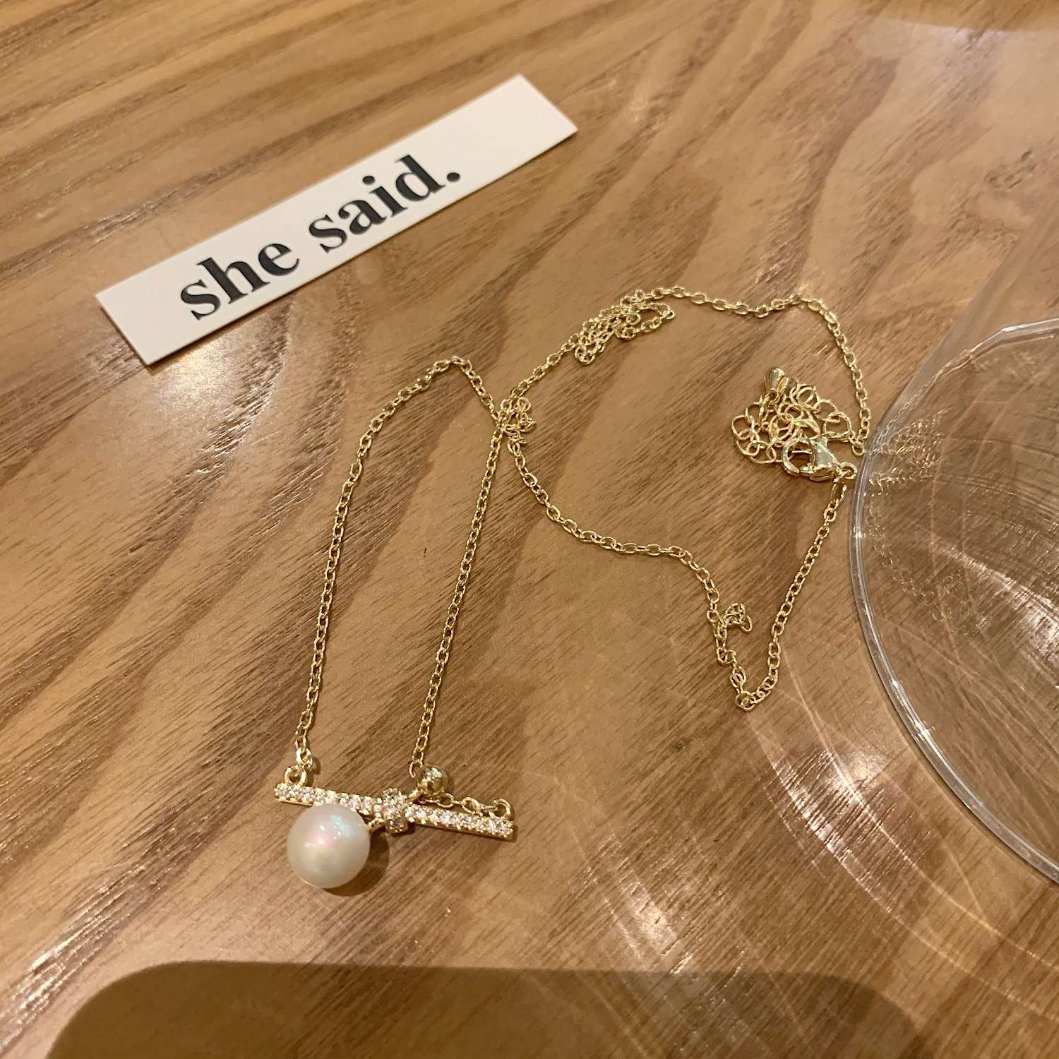 A simple and elegant Japanese and Korean fashion necklace, a niche design for women on Instagram, and a light luxury exquisite collarbone chain accessory for summer Application Scenario