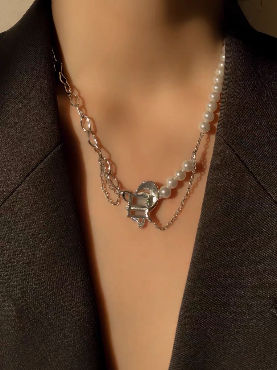 The original design of the pearl necklace and collarbone chain from the Daydream series worn by Song Yaxuan is unique and niche detail image 2