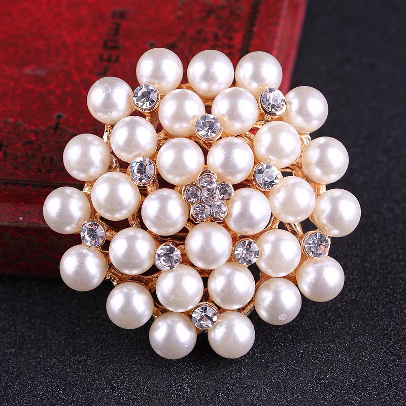 Alloy brooch