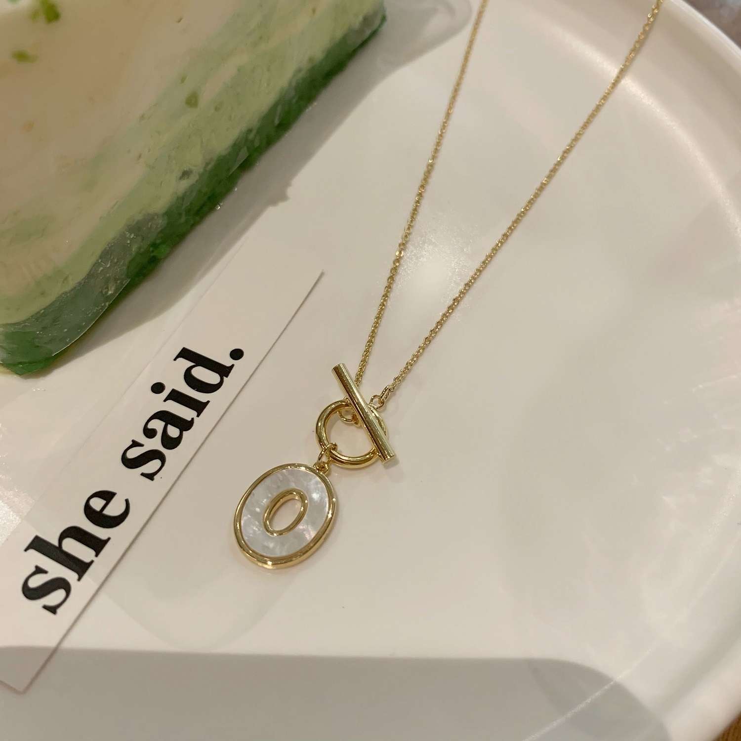 ins niche design cold style shell OT buckle necklace for women, fashionable and elegant, versatile, simple and high-end collarbone chain for summer Specification image