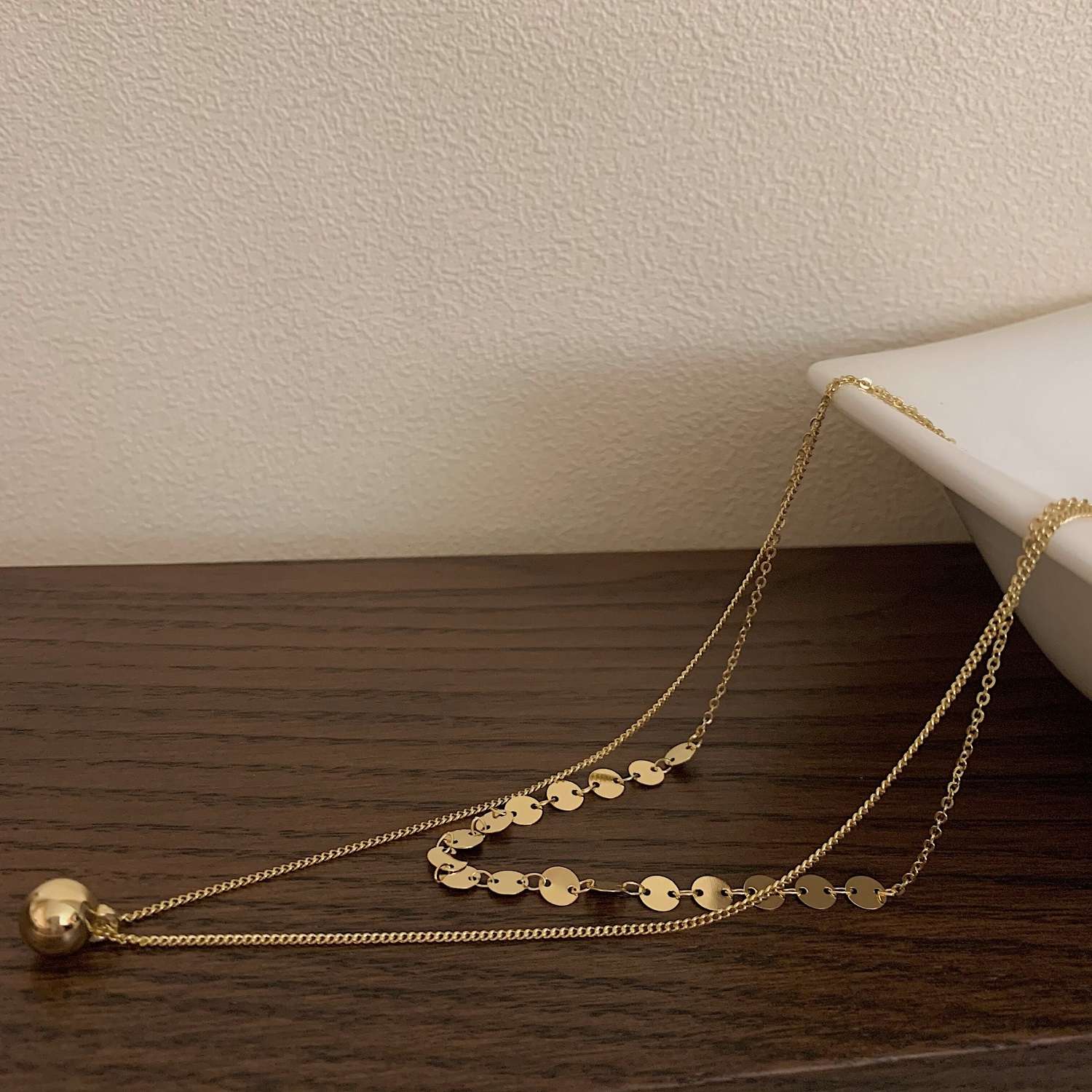 A high-end, light luxury sequined ball double-layer necklace, a niche design for women, an ins cold style collarbone chain and necklace accessory Item Picture