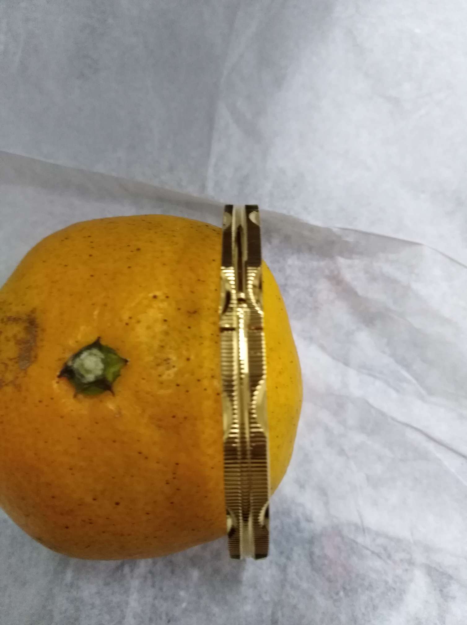 سوار ذهبي للحماية من الإنفجار الأحمر detail image 1