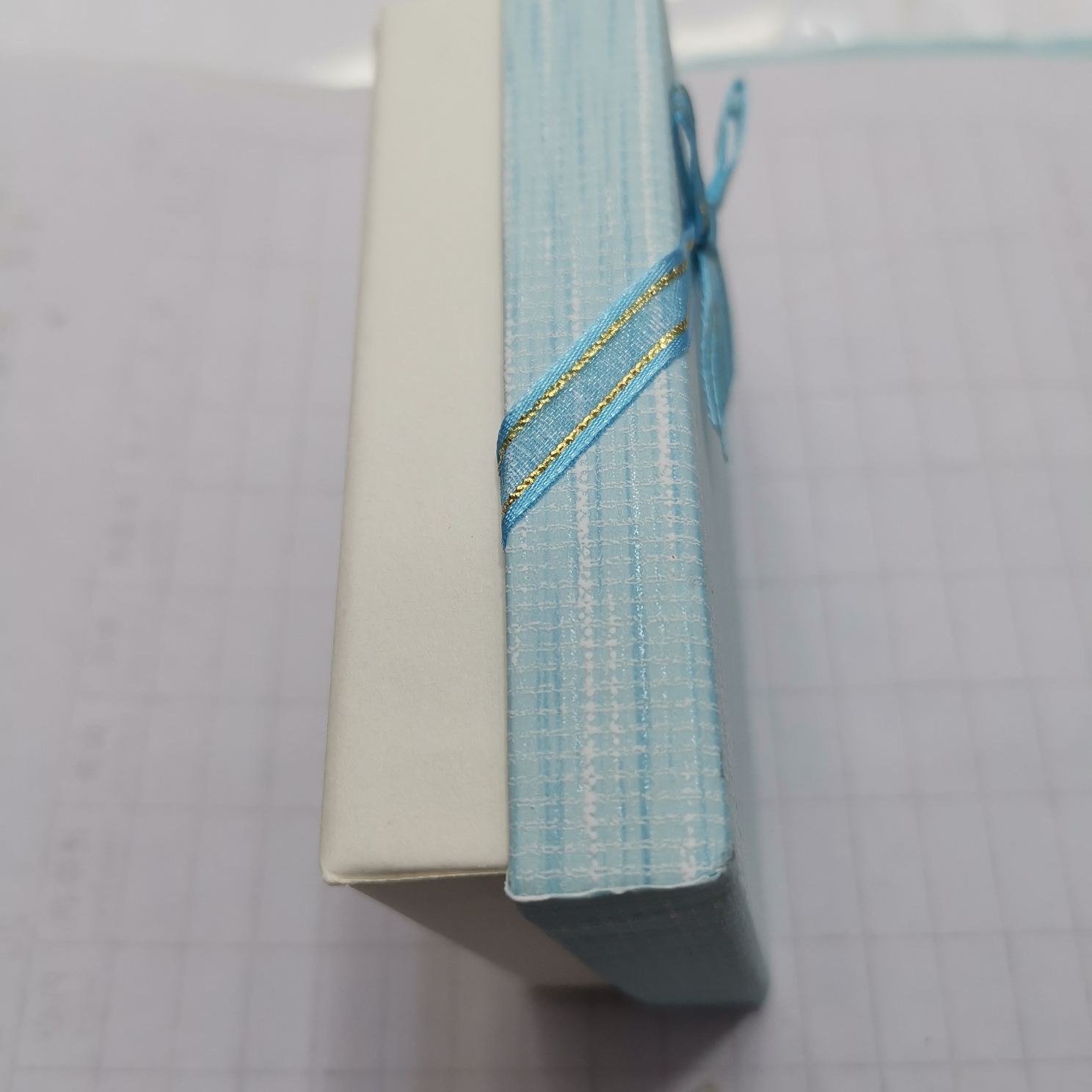 蝴蝶结吊坠盒190