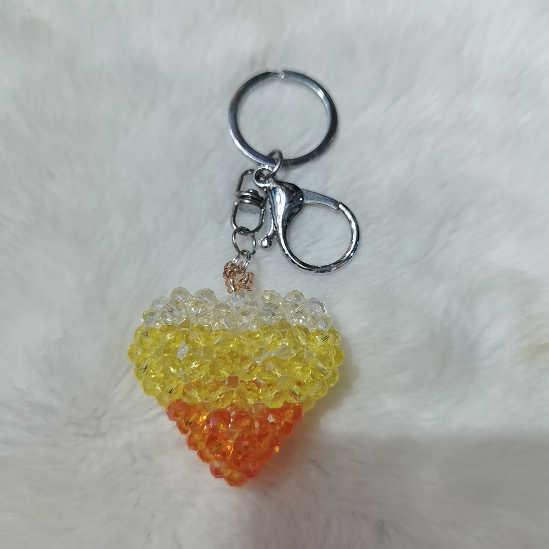 纯手工编织水晶爱心包挂彩三色，钥匙扣，不褪色钥匙圈，保色水晶。