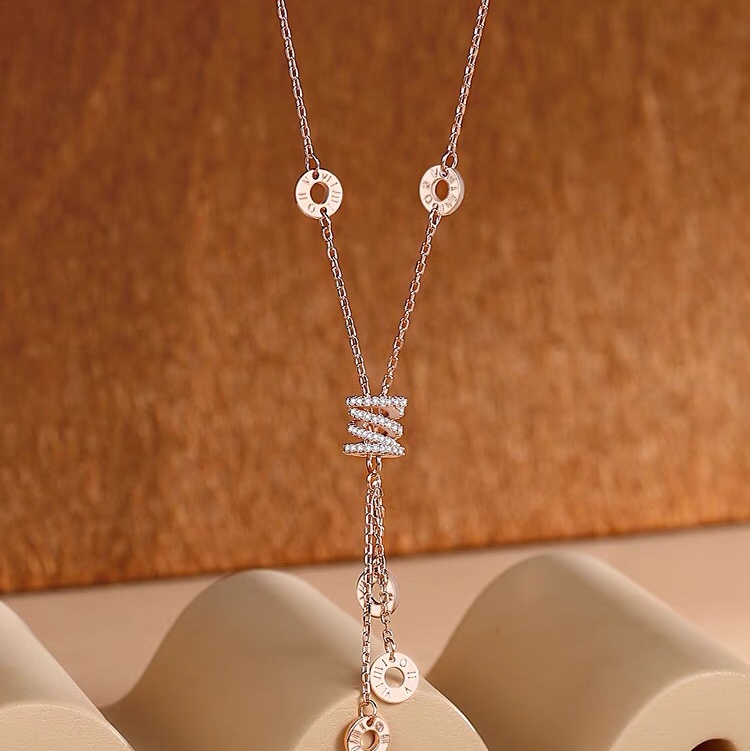 Little bendy summer delicate little necklace