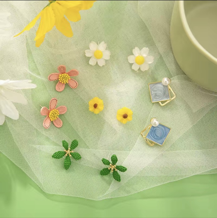 Stud earrings 071