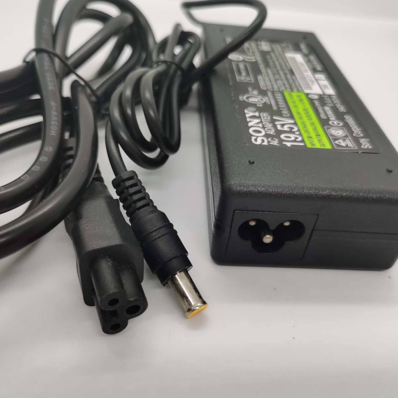 Led Power Adapter Sony Laptop Power Adapter 19.5V-4.7A Application Scenario
