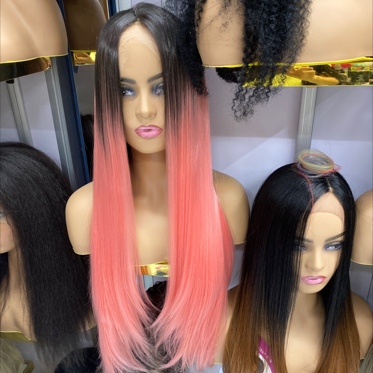 Straight hair in color Application Scenario