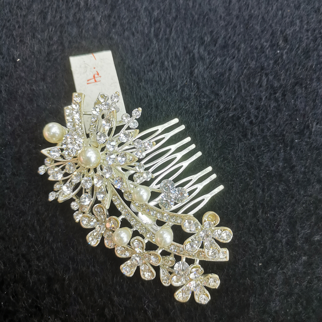 Bridal Handmade flower hair comb White wedding dress Accessories Headwear Bridal accessories Retro trend