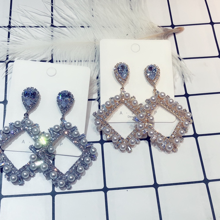 European and American fashion earrings 61 thumbnail