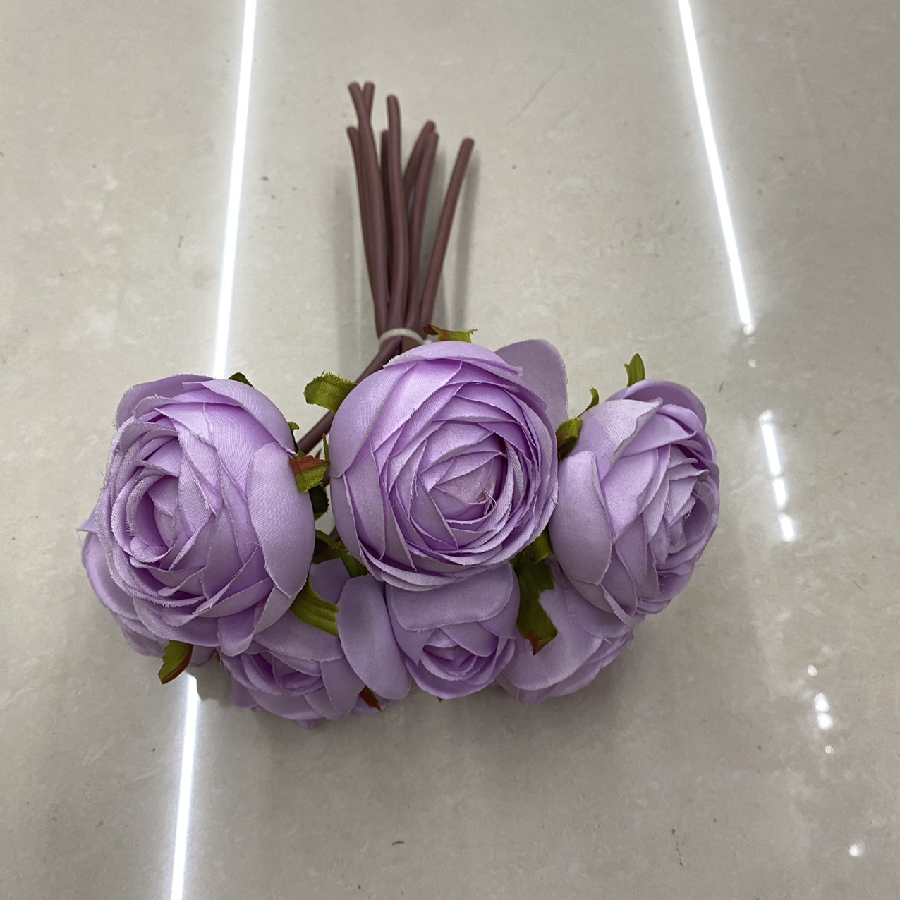 浅紫色茶包花束
