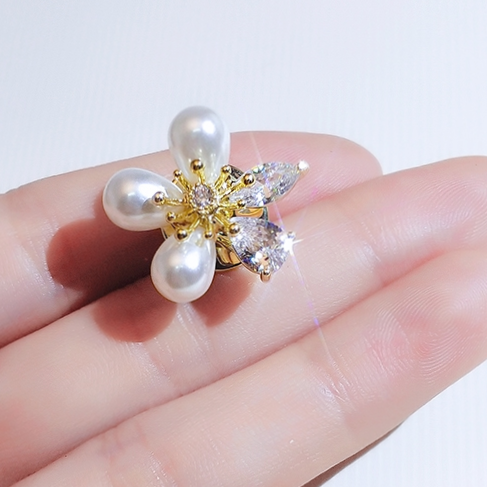 Small shell pins