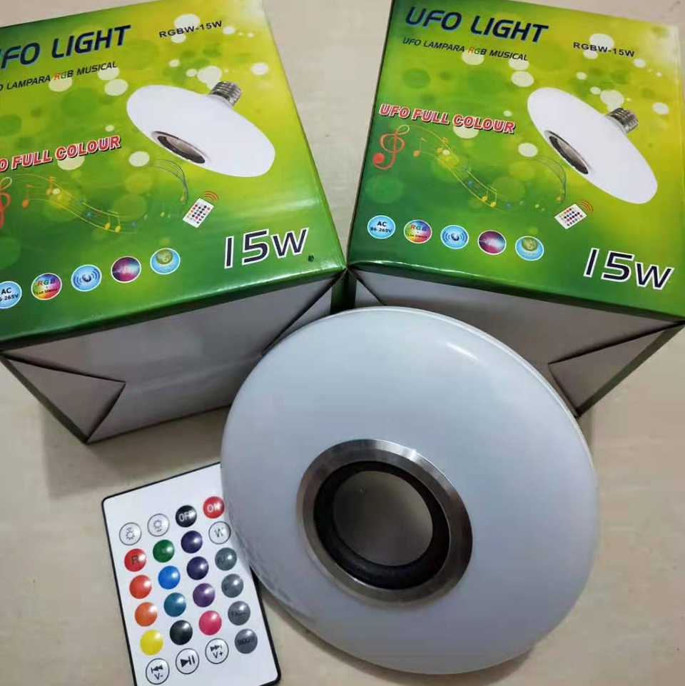 多功能带蓝牙水晶灯泡式遥控舞台灯批发