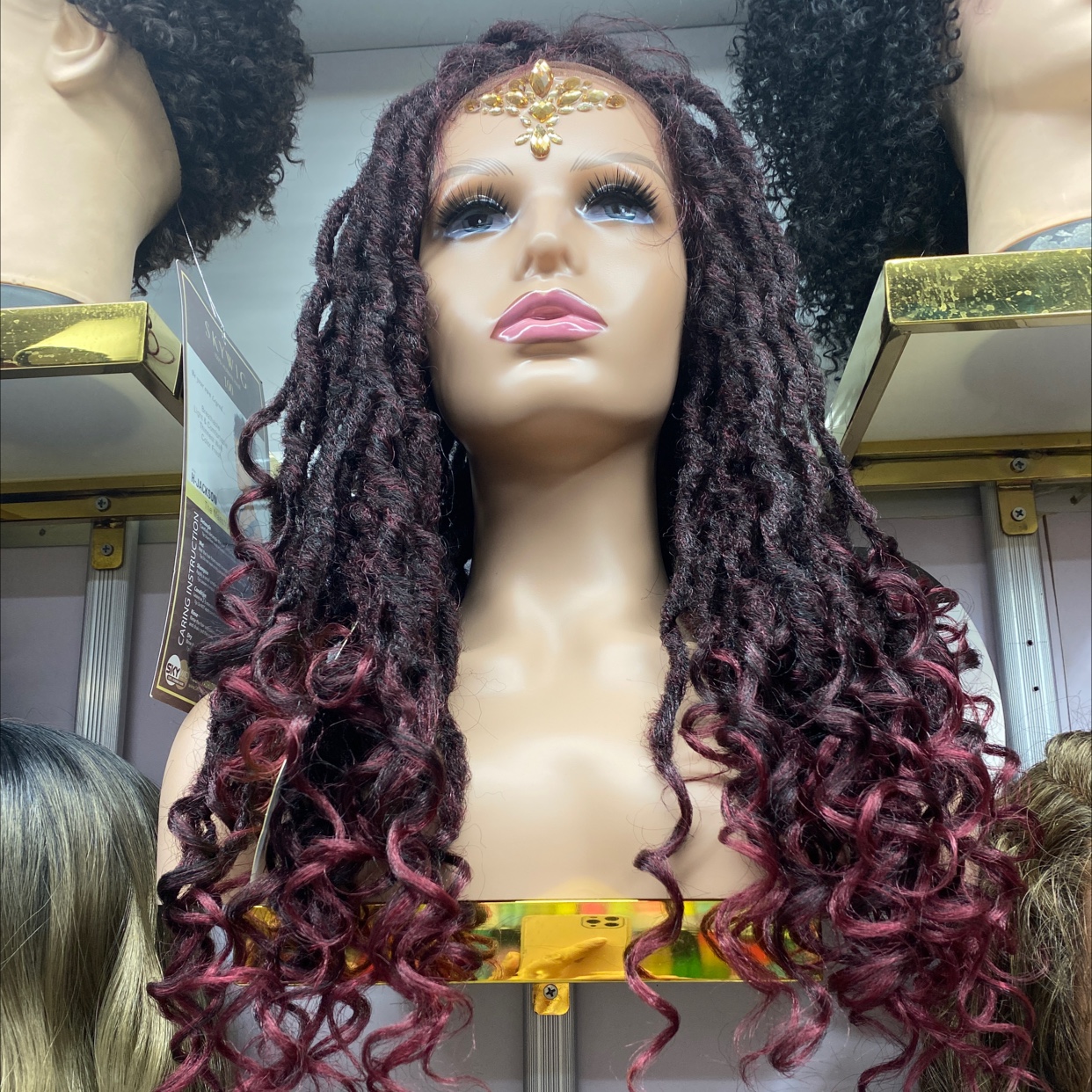 Hand-rolled head details Picture