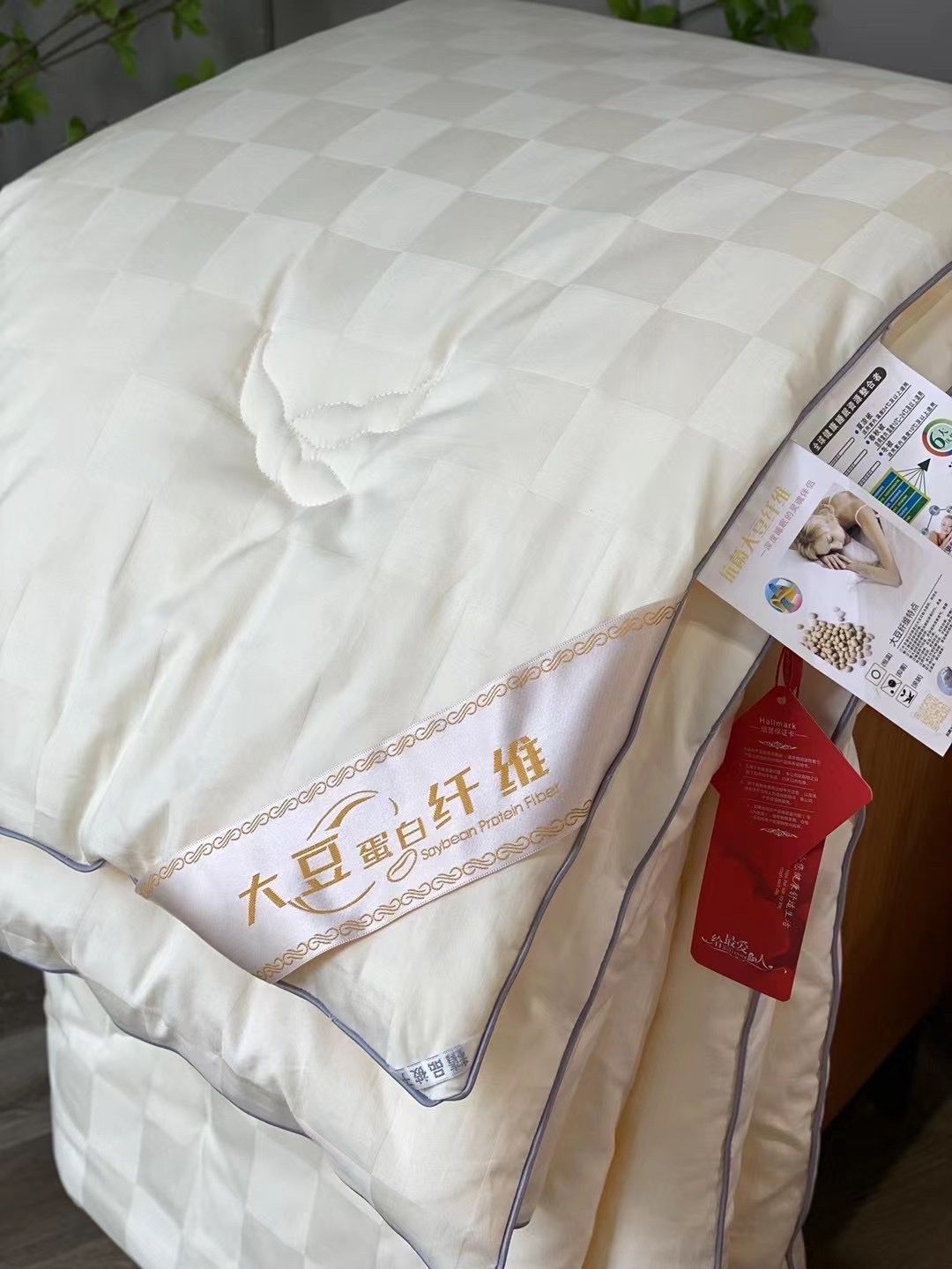 Chinese-style quilts, spring and autumn quilts, and bedding products pic 1
