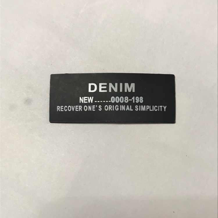 PU标发饰粘贴服饰搭配气质百搭围巾帽子手套袜子饰配皮标denim