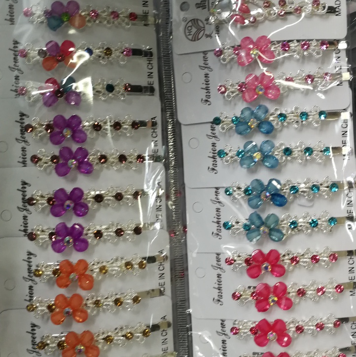 Glass butterfly to clip
