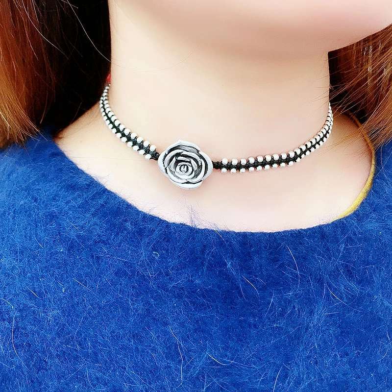 Jingpuli jewelry, Thai hand-woven six-pointed star elephant collarbone chain, women's retro vintage rose necklace, imitation silver accessory Application Scenario