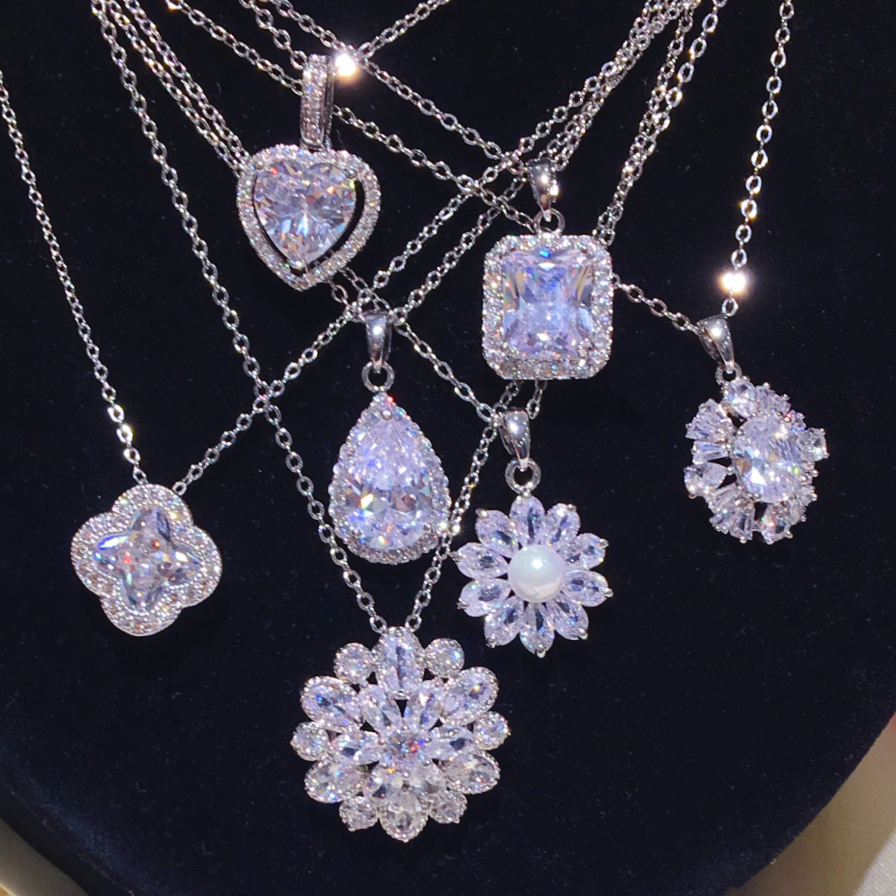 Bright zircon pendant thin chain elegant sweet luxury girl collarbone chain necklace goddess ins
