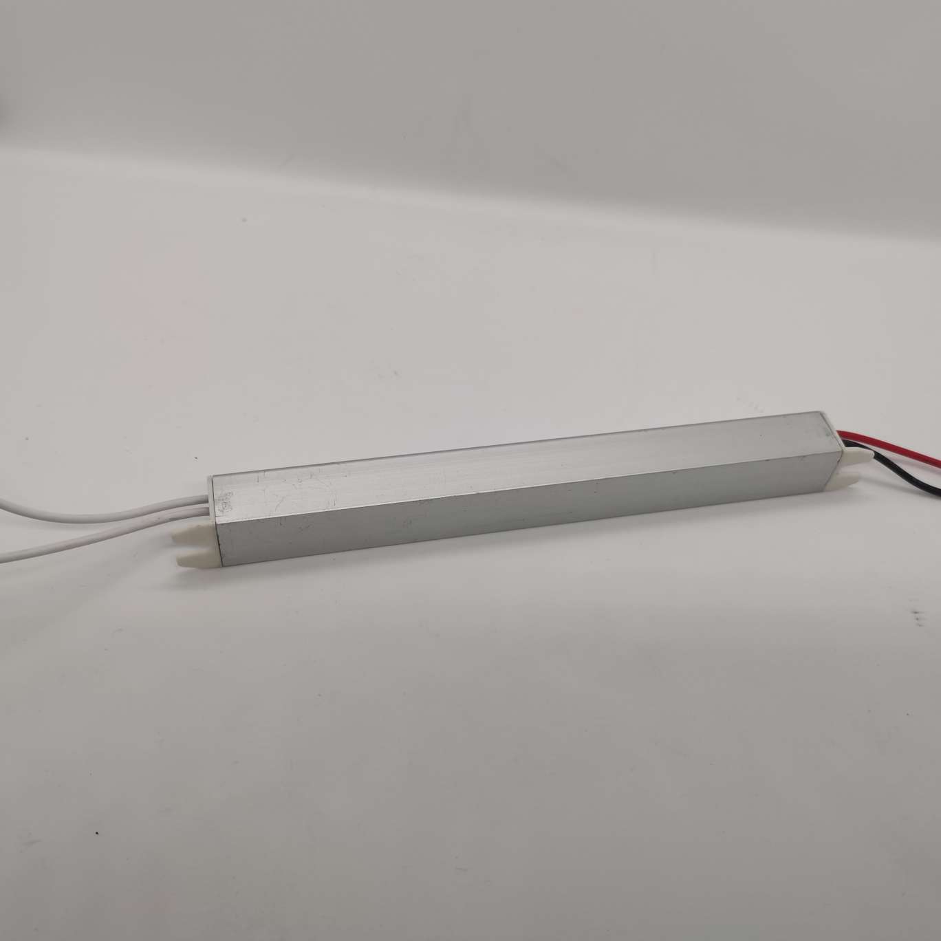 LED灯灯箱专用电源 DC 12V24W  LED开关电源 安防/适配器电源产品图