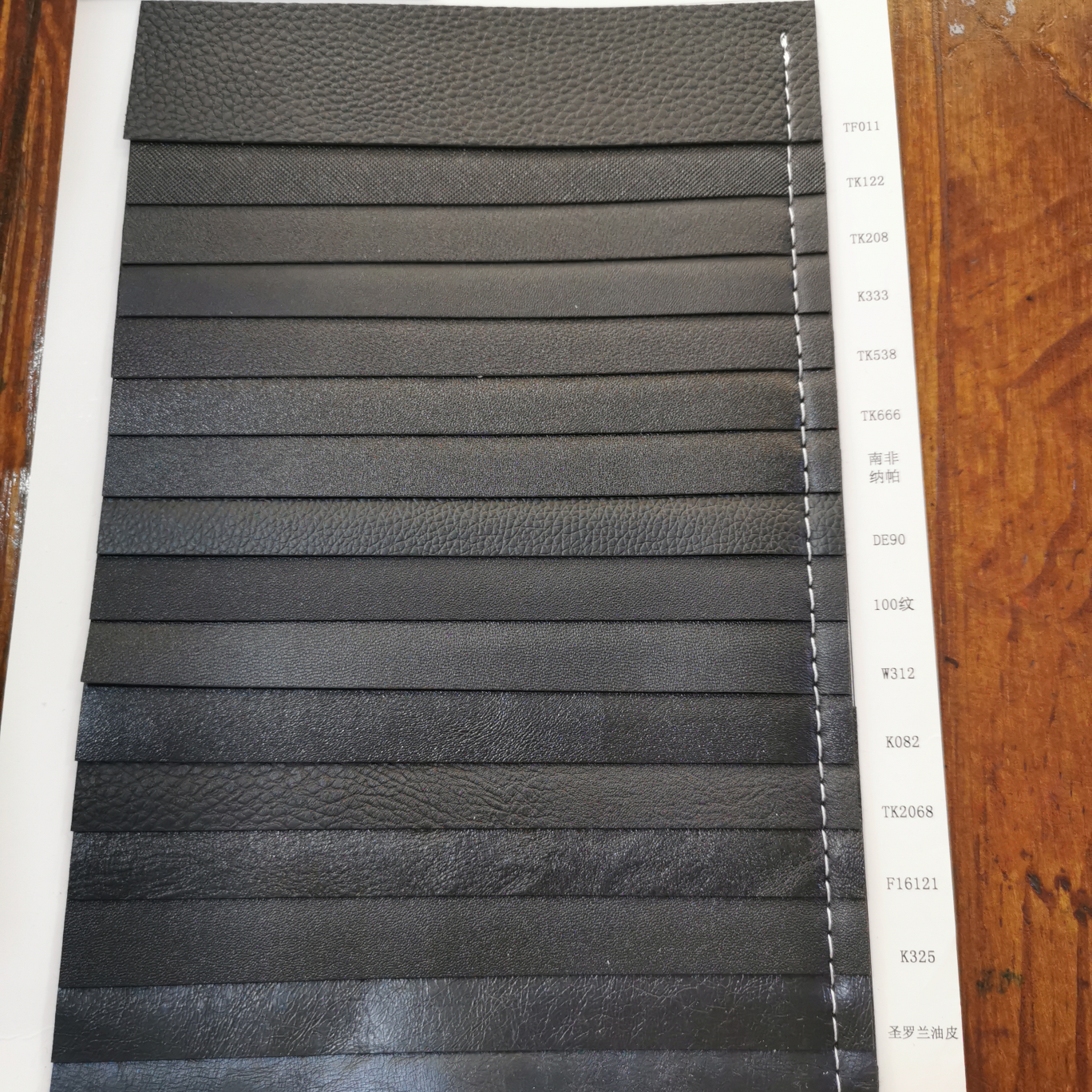 Black classic pattern factory direct sales leather