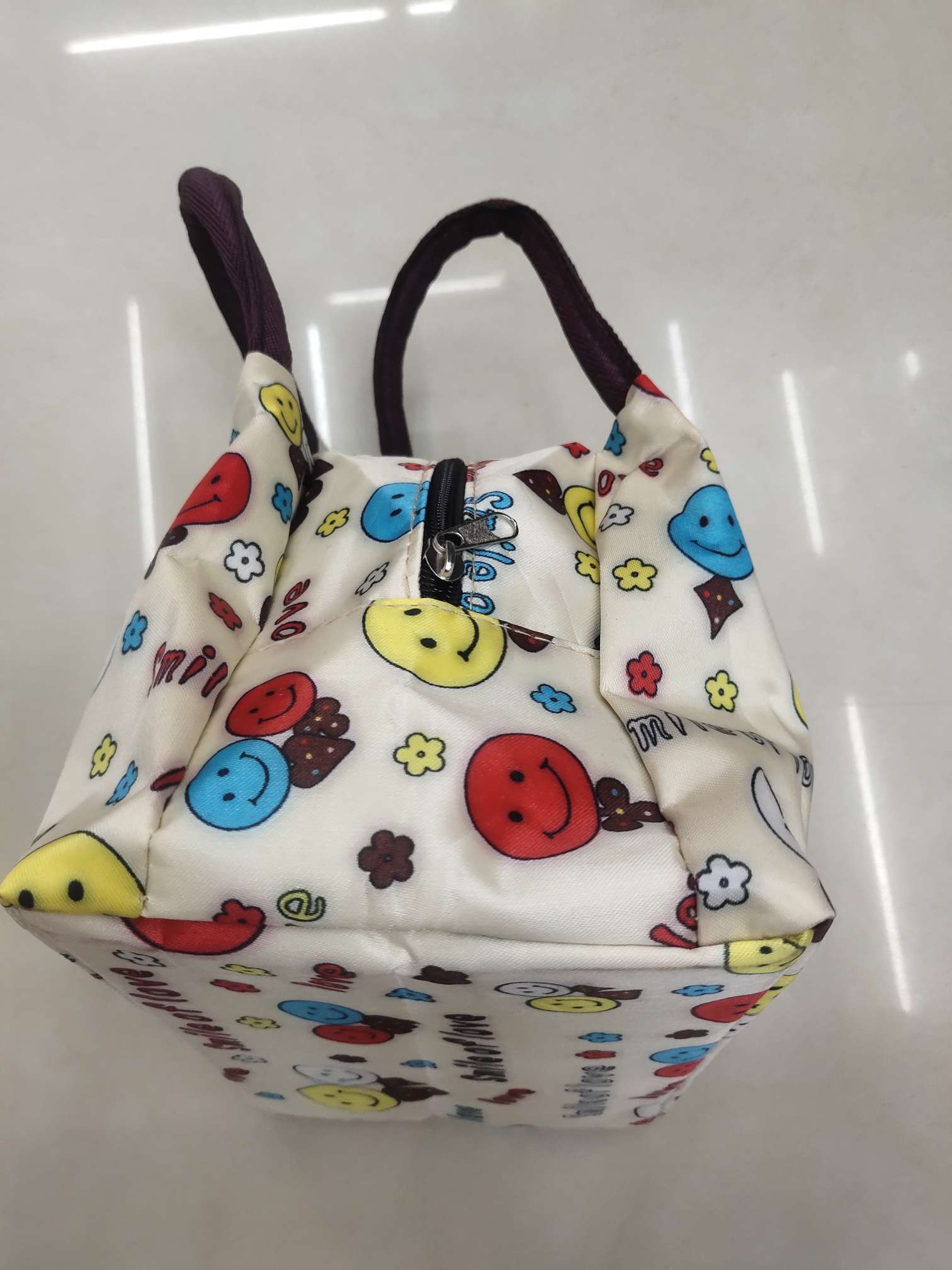 中号手提包包详情图4