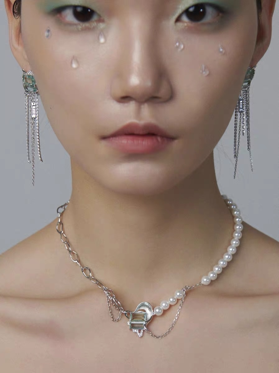 The original design of the pearl necklace and collarbone chain from the Daydream series worn by Song Yaxuan is unique and niche detail image 4