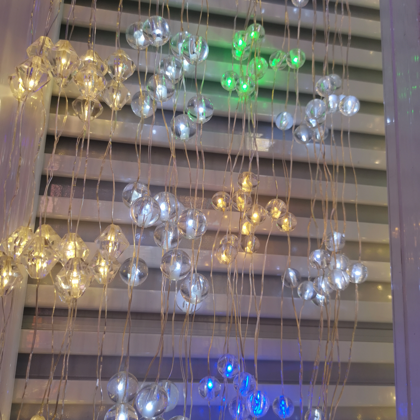 Copper wire curtain light