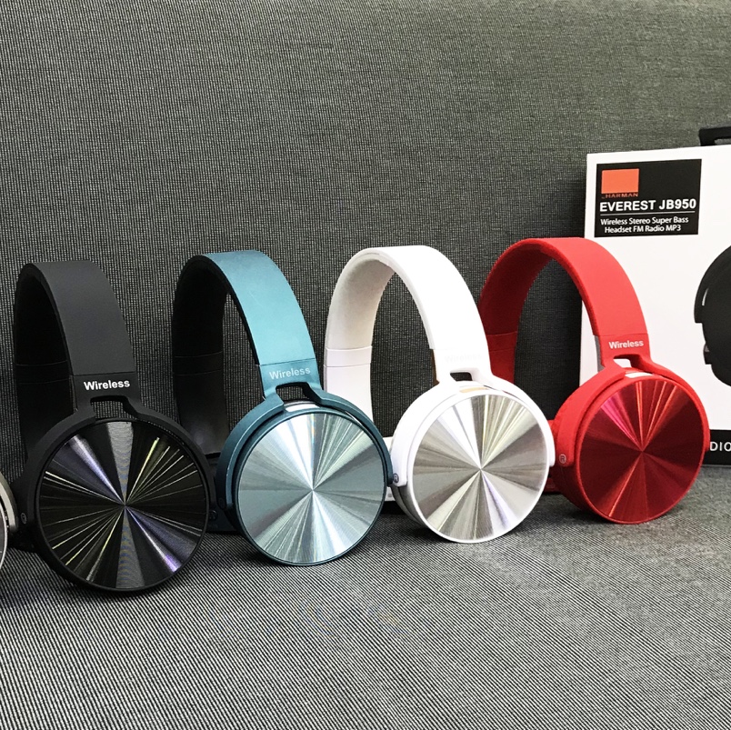 950BT Bluetooth headphones, over-ear headphones
