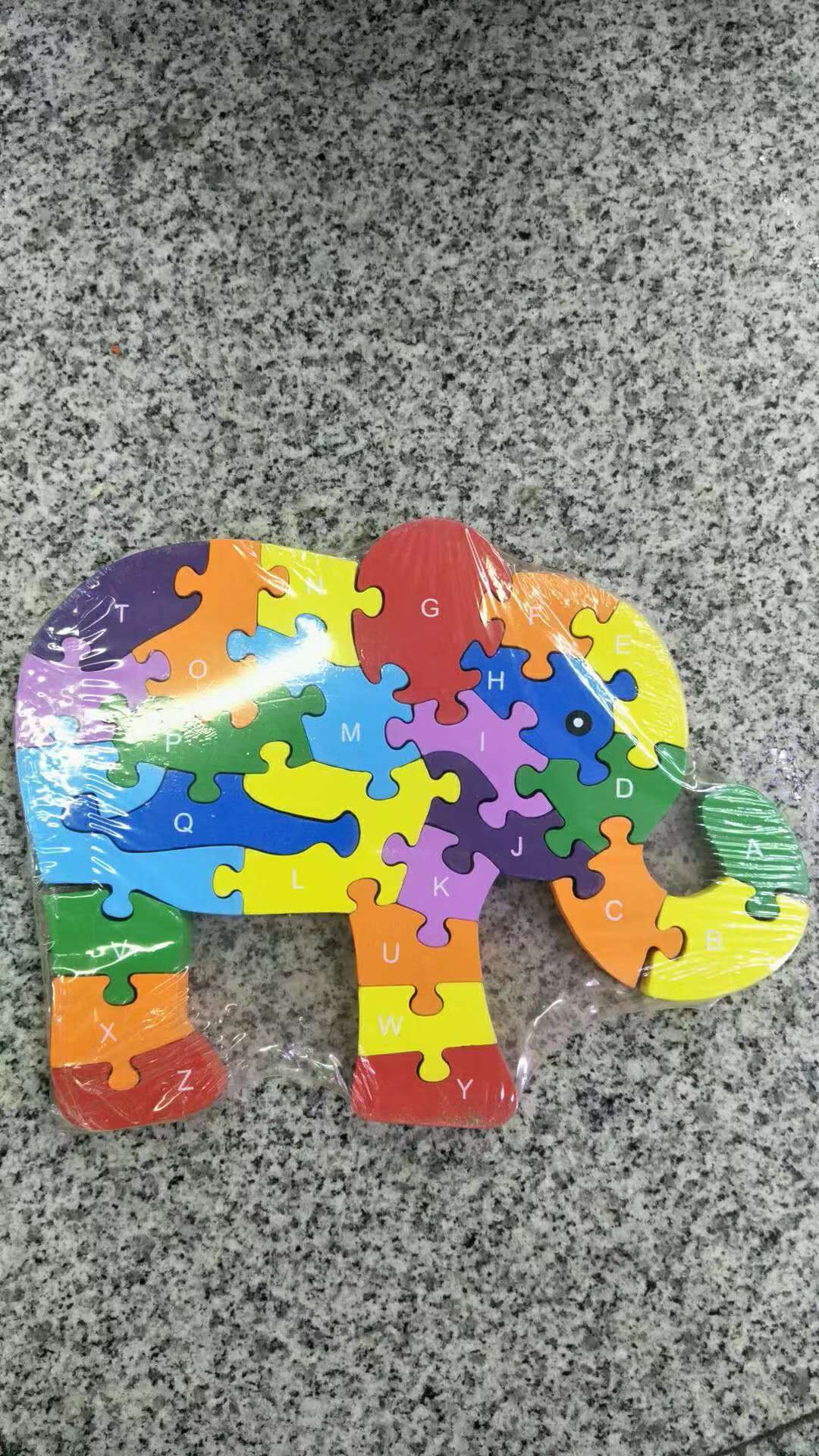 Children's educational wooden jigsaw puzzle toy building blocks 26 English letters and numbers double-sided recognition baby animal grab board Application Scenario