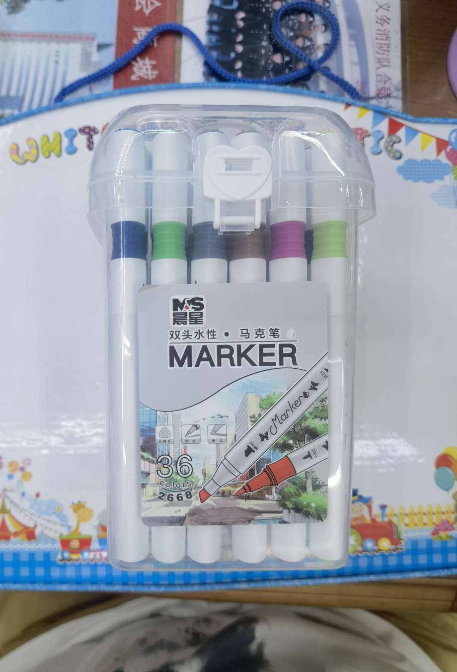 2668 Double Head Water-Based Marker 36 Colors Application Scenario