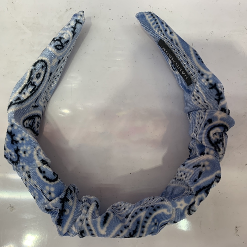 2021 new Korean fashion influencer
Cover hair buckle 136-12
