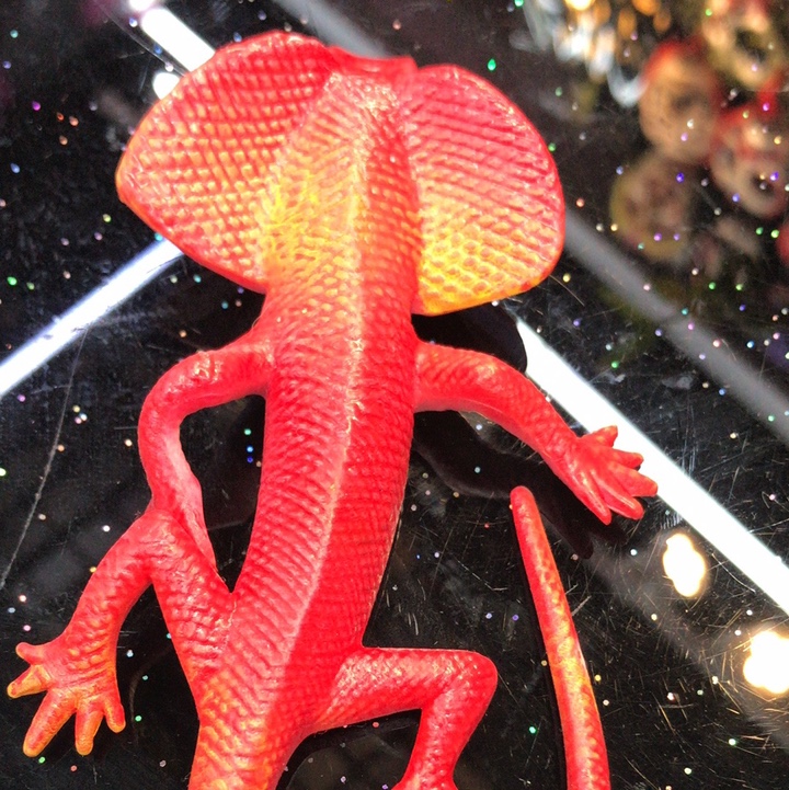 The red lizard Two-headed simulation toy story is a funny anime cartoon that is educational and enlightening for early childhood