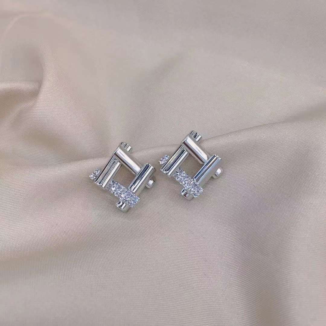 14k real gold electroplated, light luxury, fashionable, individual and elegant, geometric splicing element ear studs for women detail image 1