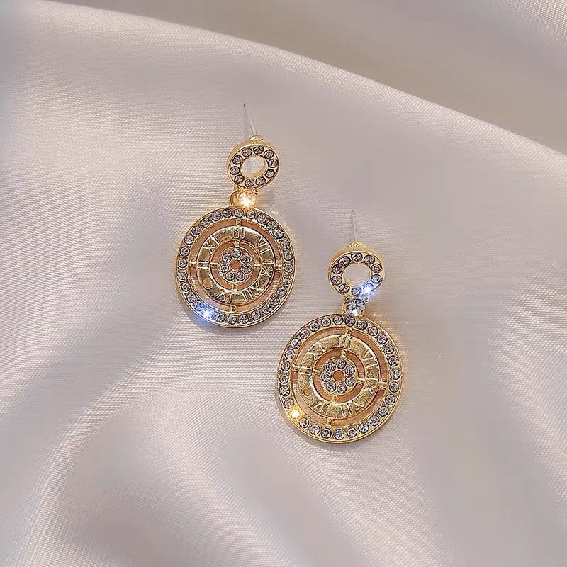 Classic fashion Classic shiny ✨ rhinestone personality earrings