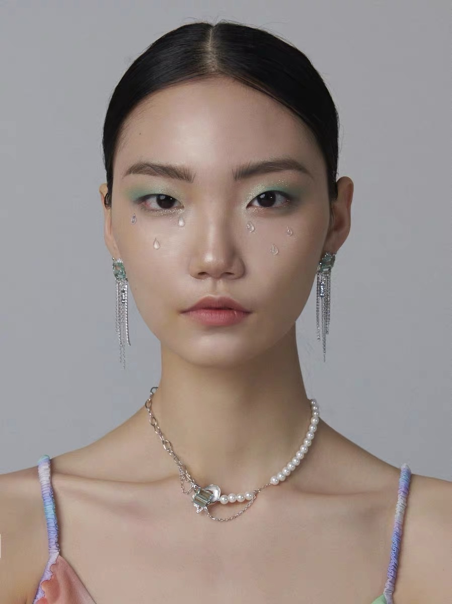 The original design of the pearl necklace and collarbone chain from the Daydream series worn by Song Yaxuan is unique and niche detail image 5
