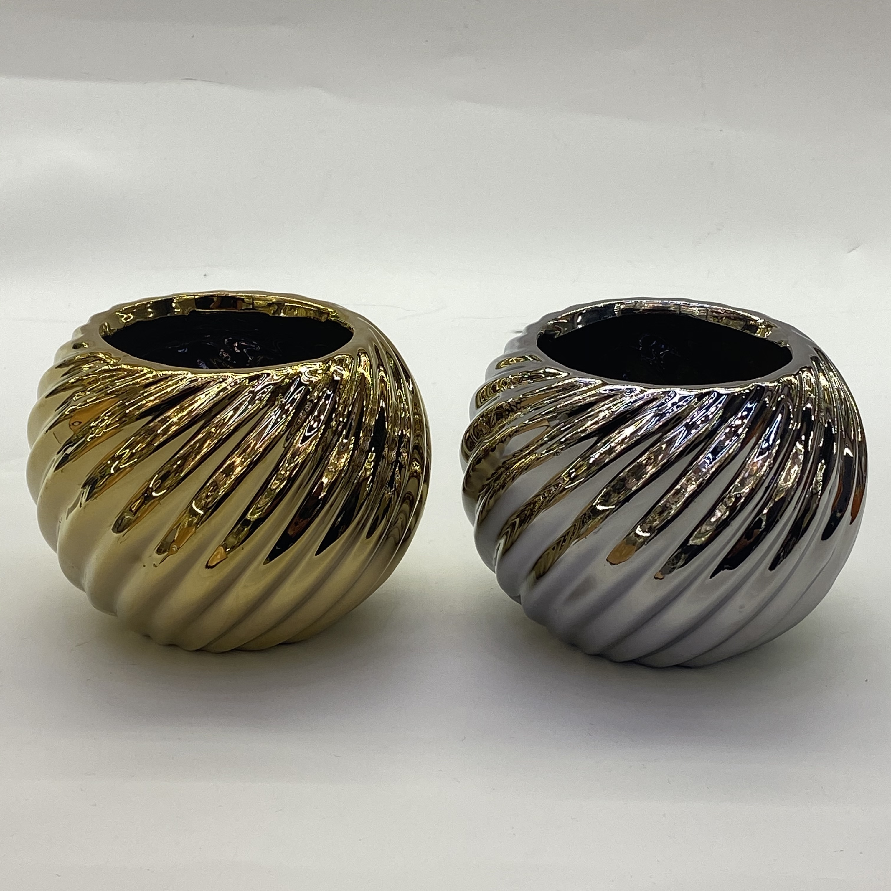 Flower POTS, ceramic flower POTS, electroplated gold flower POTS, succulent flower POTS, wedding gifts, ceramic handicrafts, living room decoration, opening soft furnishings, home decoration, European luxury and fashion, Golden castle vase factory detail image 5