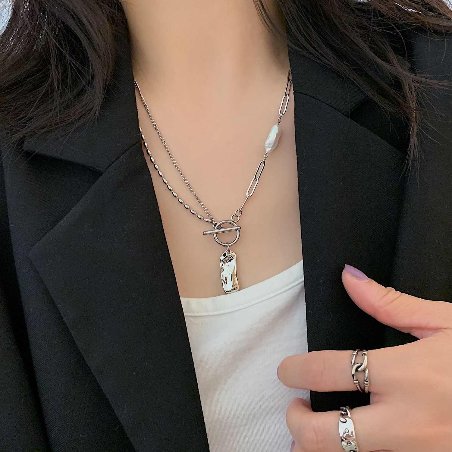 South Korea do old natural pearl necklace women 2021 new niche design sense OT buckle choker tide