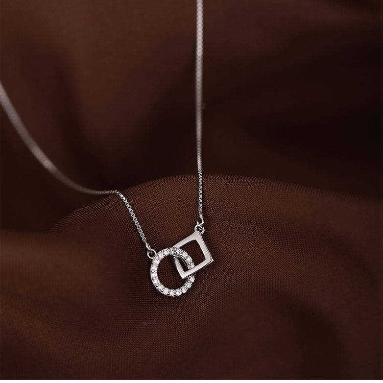 10 sterling silver necklace for women Instagram does not fade light luxury niche design sense collarbone chain birthday gift for women cool women fashion personality